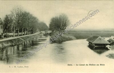 Carte postale ancienne Le Canal du Rhône au Rhin — Dole (Jura)