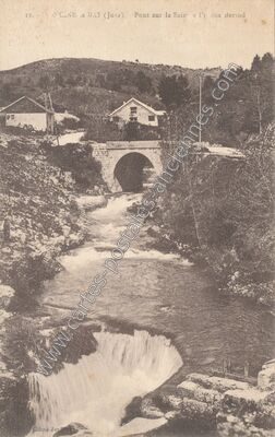 Carte postale ancienne Pont sur la Saine à l'usine Berrod — Foncine-le-Bas (Jura)