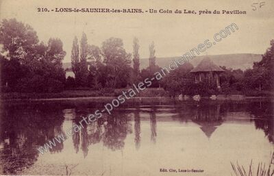 Carte postale ancienne Un Coin du Lac, près du Pavillon — Lons-le-Saunier (Jura)