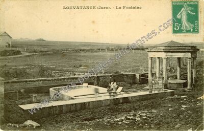 Carte postale ancienne La Fontaine — Louvatange (Jura)