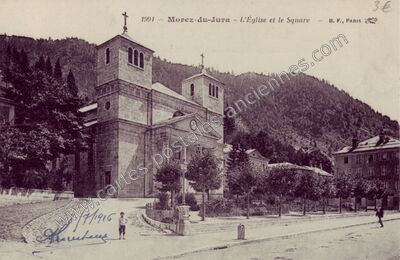 Carte postale ancienne L'Église et le Square — Morez (Jura)