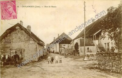 Carte postale ancienne Rue de Brans — Offlanges (Jura)