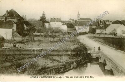 Carte postale ancienne Vieux Château Féodal — Ougney (Jura)