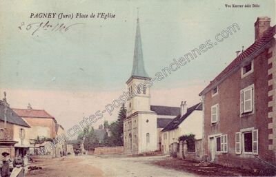 Carte postale ancienne Place de l'Eglise — Pagney (Jura)