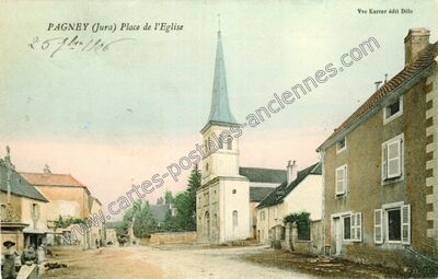 Carte postale ancienne Place de l'Eglise — Pagney (Jura)