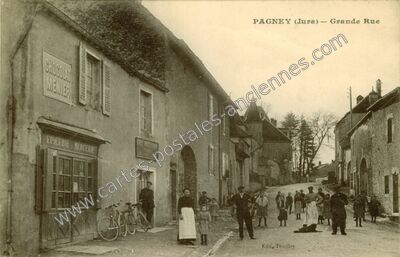Carte postale ancienne Grande Rue — Pagney (Jura)