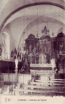 Carte postale ancienne Intérieur de l'église — Plénise (Jura)