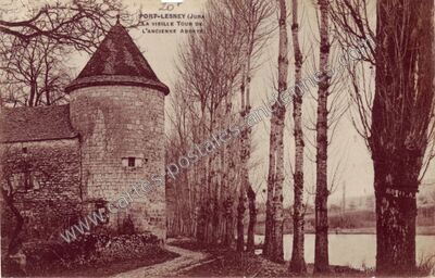 Carte postale ancienne La Vieille Tour de l'Ancienne Abbaye — Port-Lesney (Jura)
