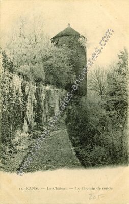 Carte postale ancienne Le Château -- Le Chemin de ronde — Rans (Jura)