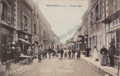 Carte postale ancienne Grande Rue — Sellières (Jura)