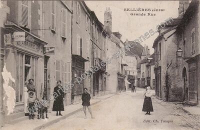 Carte postale ancienne Grande Rue — Sellières (Jura)