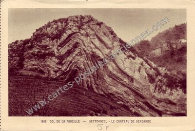 Carte postale ancienne Col de la Faucille - Le Chapeau de Gendarme — Septmoncel (Jura)