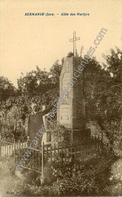 Carte postale ancienne Allée des Martyrs — Sermange (Jura)
