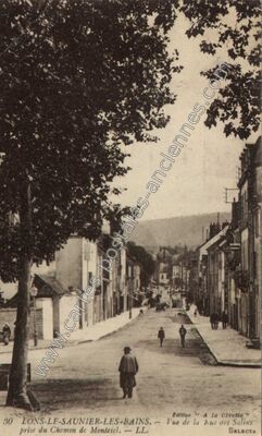Carte postale ancienne Vue de la Rue des Salins prise du Chemin de Montciel — Lons-le-Saunier (Jura)