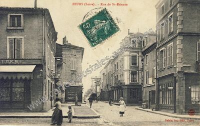 Carte postale ancienne Rue de St-Etienne — Feurs (Loire)