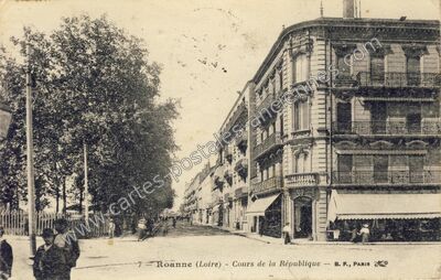 Carte postale ancienne Cours de la République — Roanne (Loire)