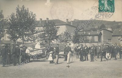 Carte postale ancienne Deering — Rive-de-Gier (Loire)