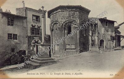 Carte postale ancienne Le Temple de Diane — Aiguilhe (Haute-Loire)