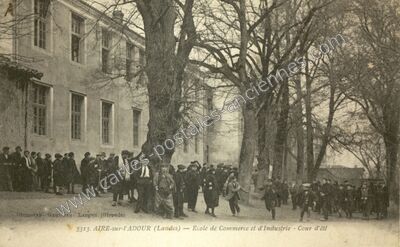 Carte postale ancienne Ecole de Commerce et d'Industrie - Cour d'été — Aire-sur-l'Adour (Landes)