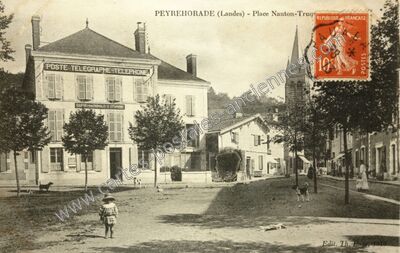 Carte postale ancienne Place Nauton-Truq — Peyrehorade (Landes)