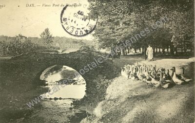Carte postale ancienne Vieux Pont du Bouda — Dax (Landes)