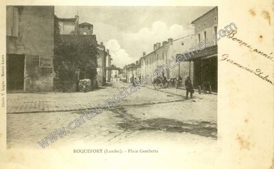 Carte postale ancienne Place Gambetta — Roquefort (Landes)