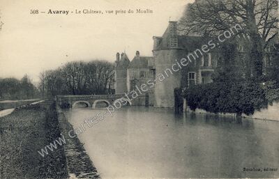 Carte postale ancienne Le Château, vue prise du Moulin — Avaray (Loir-et-Cher)