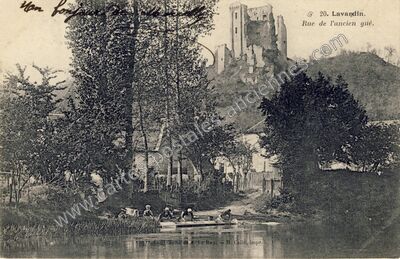 Carte postale ancienne Rue de l'ancien gué — Lavardin (Loir-et-Cher)