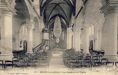 Carte postale ancienne Vue intérieure de l'Eglise — Maves (Loir-et-Cher)