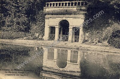 Carte postale ancienne Château de Ménars, La Fontaine Pompadour — Menars (Loir-et-Cher)