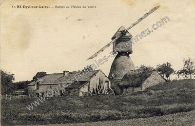 Carte postale ancienne Ruines du Moulin du Tertre — Saint-Dyé-sur-Loire (Loir-et-Cher)