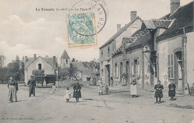 Carte postale ancienne La Place — Le Temple (Loir-et-Cher)