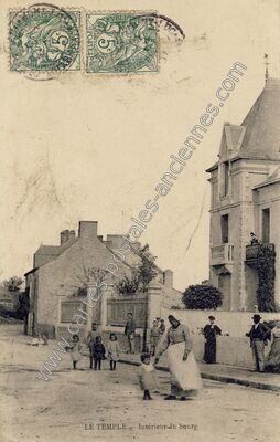 Carte postale ancienne Intérieur du bourg — Le Temple (Loir-et-Cher)