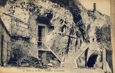 Carte postale ancienne Escalier St-Gabriel — Troo (Loir-et-Cher)