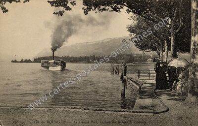 Carte postale ancienne Le Grand Port, arrivée du Bateau la « Savoie — Le Bourget-du-Lac (Savoie)