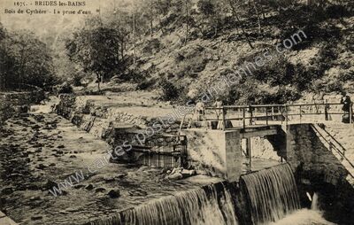 Carte postale ancienne Bois de Cythère - La prise d'eau — Brides-les-Bains (Savoie)