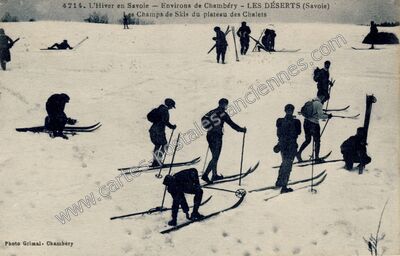 Carte postale ancienne L'Hiver - Les Champs de Skis du plateau des Chalets — Les Déserts (Savoie)