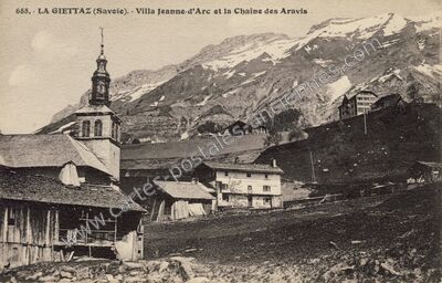 Carte postale ancienne Villa Jeanne-d'Arc et la Chaîne des Aravis — La Giettaz (Savoie)