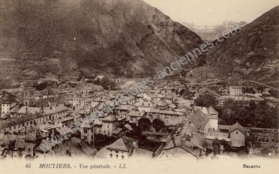 Carte postale ancienne Vue générale — Moûtiers (Savoie)