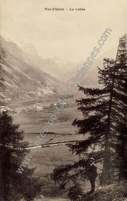 Carte postale ancienne La vallée — Val-d'Isère (Savoie)