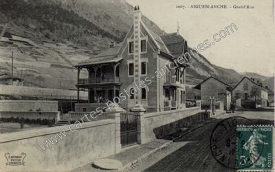 Carte postale ancienne Grand'Rue — Aigueblanche (Savoie)