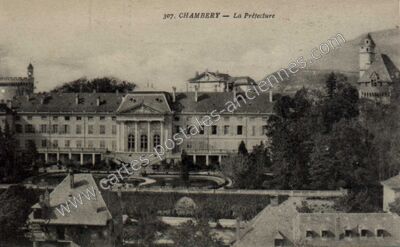 Carte postale ancienne La Préfecture — Chambéry (Savoie)