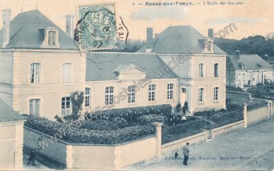 Carte postale ancienne L'Ecole des Garçons — Bessé-sur-Braye (Sarthe)
