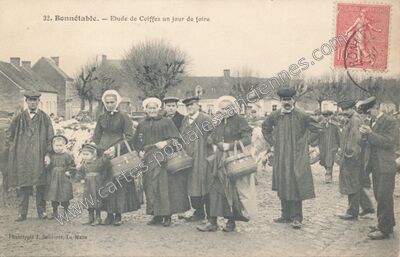 Carte postale ancienne Étude de Coiffes un jour de foire — Bonnétable (Sarthe)