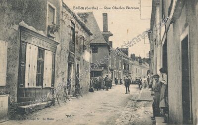Carte postale ancienne Rue Charles Barreau — Brûlon (Sarthe)