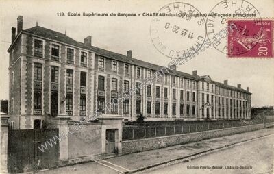 Carte postale ancienne Ecole Supérieure de Garçons - Façade principale — Château-du-Loir (Sarthe)