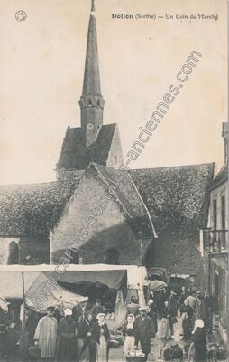 Carte postale ancienne Un Coin de Marché — Dollon (Sarthe)