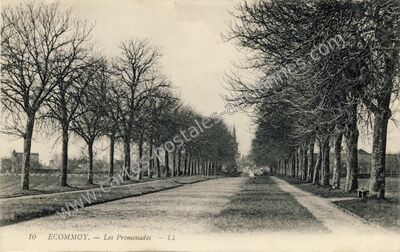 Carte postale ancienne Les Promenades — Écommoy (Sarthe)