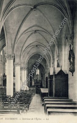 Carte postale ancienne Intérieur de l'Église — Écommoy (Sarthe)