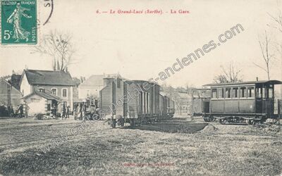 Carte postale ancienne La Gare — Le Grand-Lucé (Sarthe)
